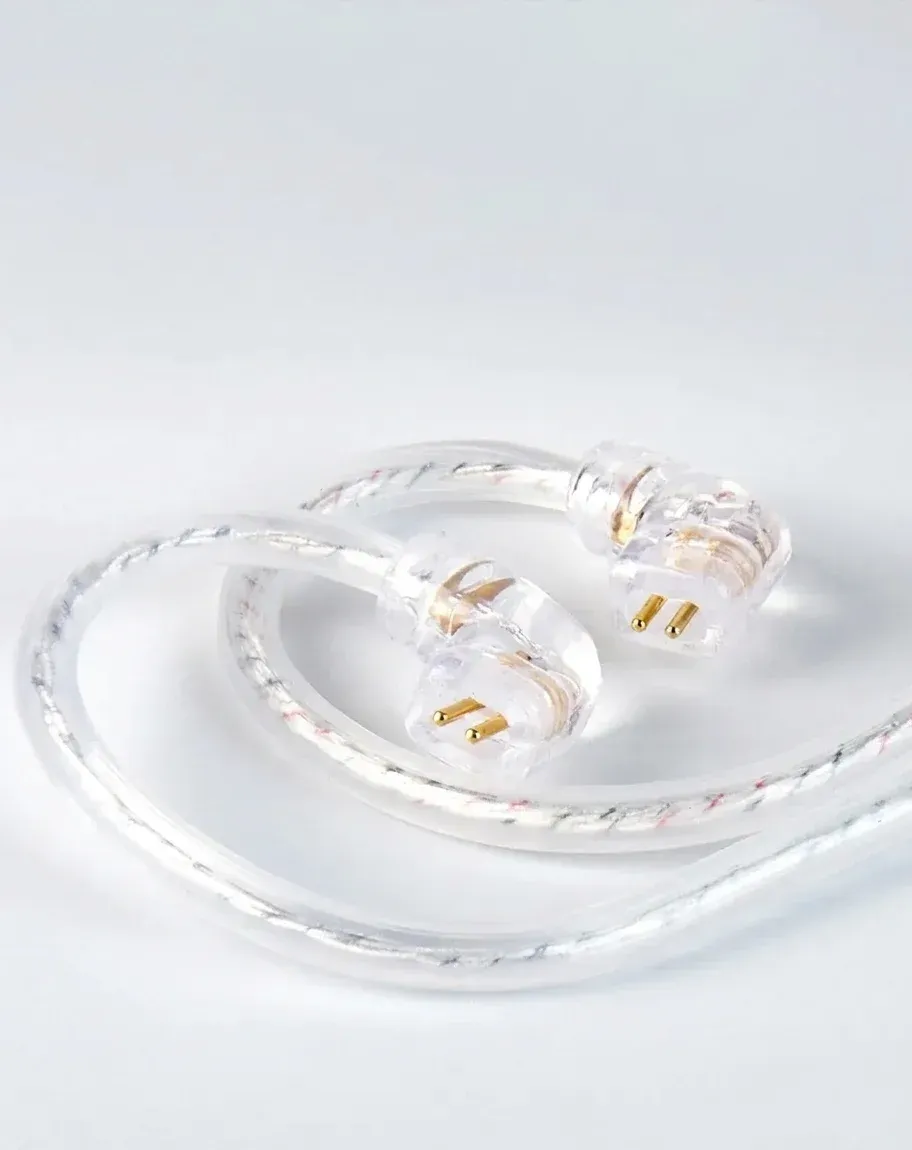 כבל אוזניות IEM שקוף כסוף עם מחברי QDC